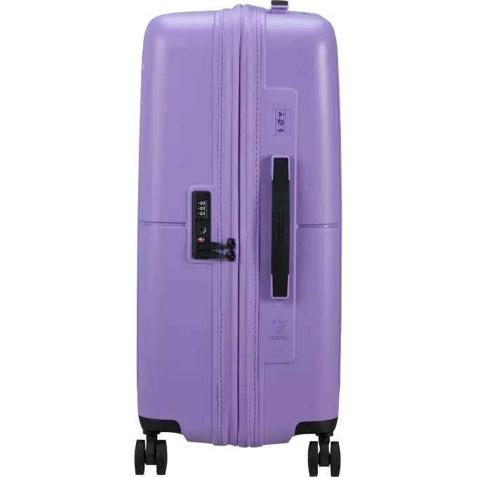 Maleta mediana Dashpop American Tourister, detalle del cierre, cierre TSA integrado y estructura segura