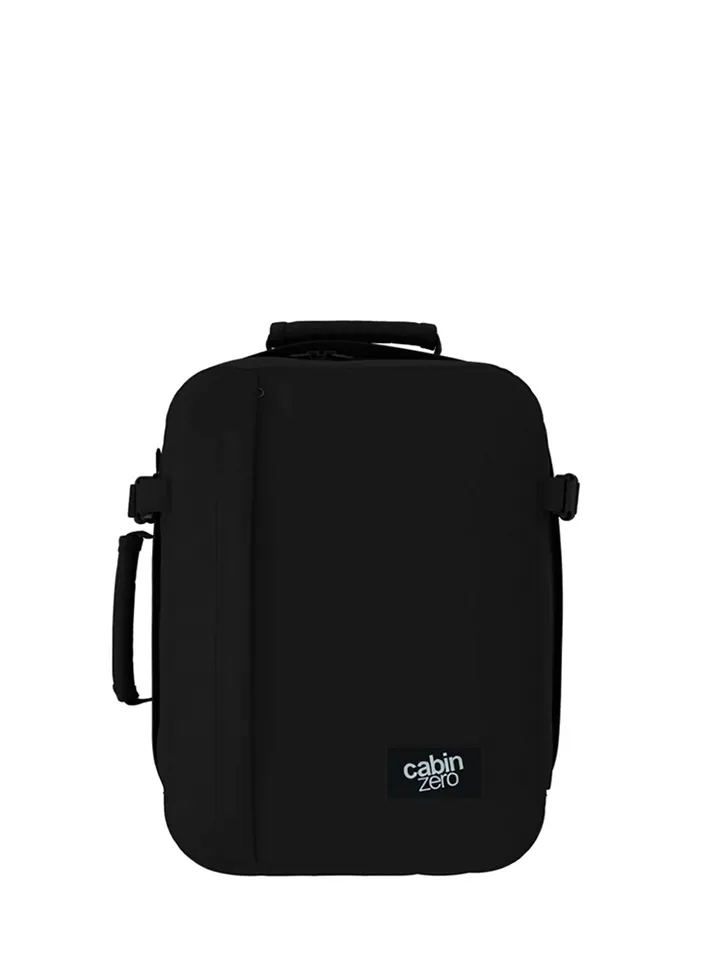 Mochila CabinZero Classic Tech 28L Absolute Black, vista de producto para viaje y cabina