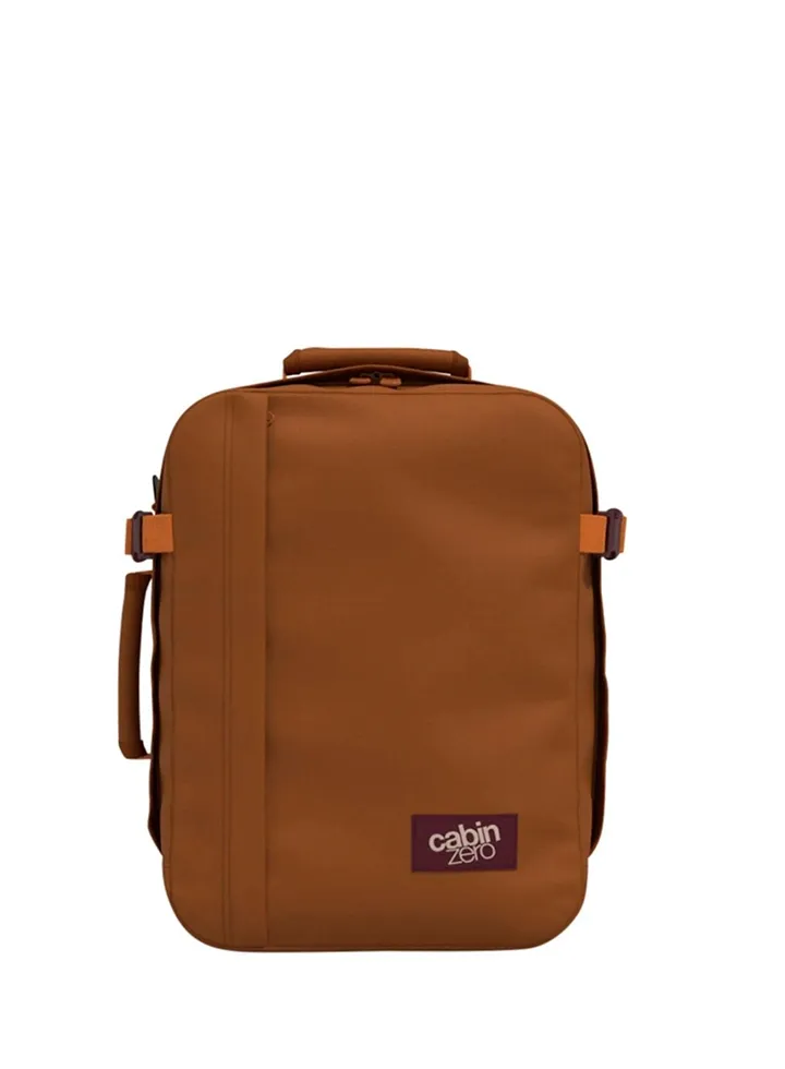 Mochila CabinZero Classic Tech 28L Cinnamon, vista de producto para viaje y cabina