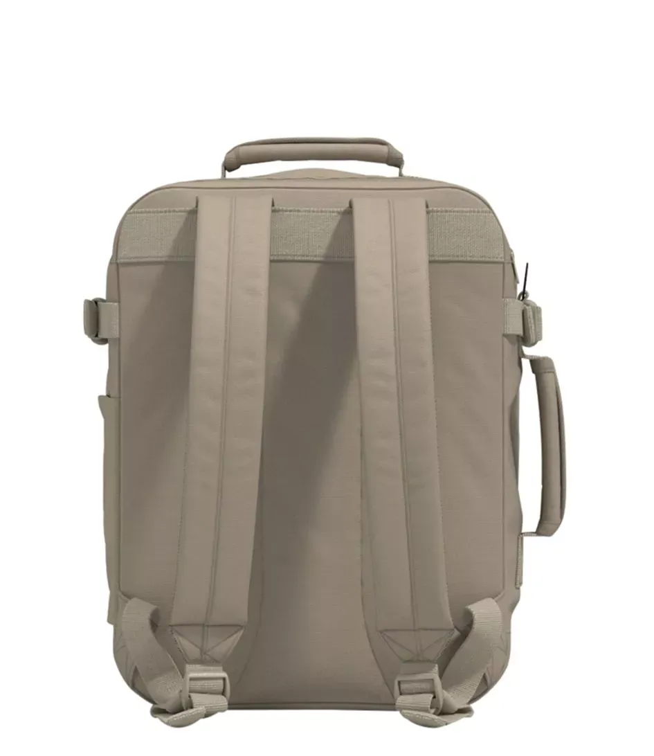 Mochila CabinZero Classic Tech 28L, vista de producto para viaje y cabina