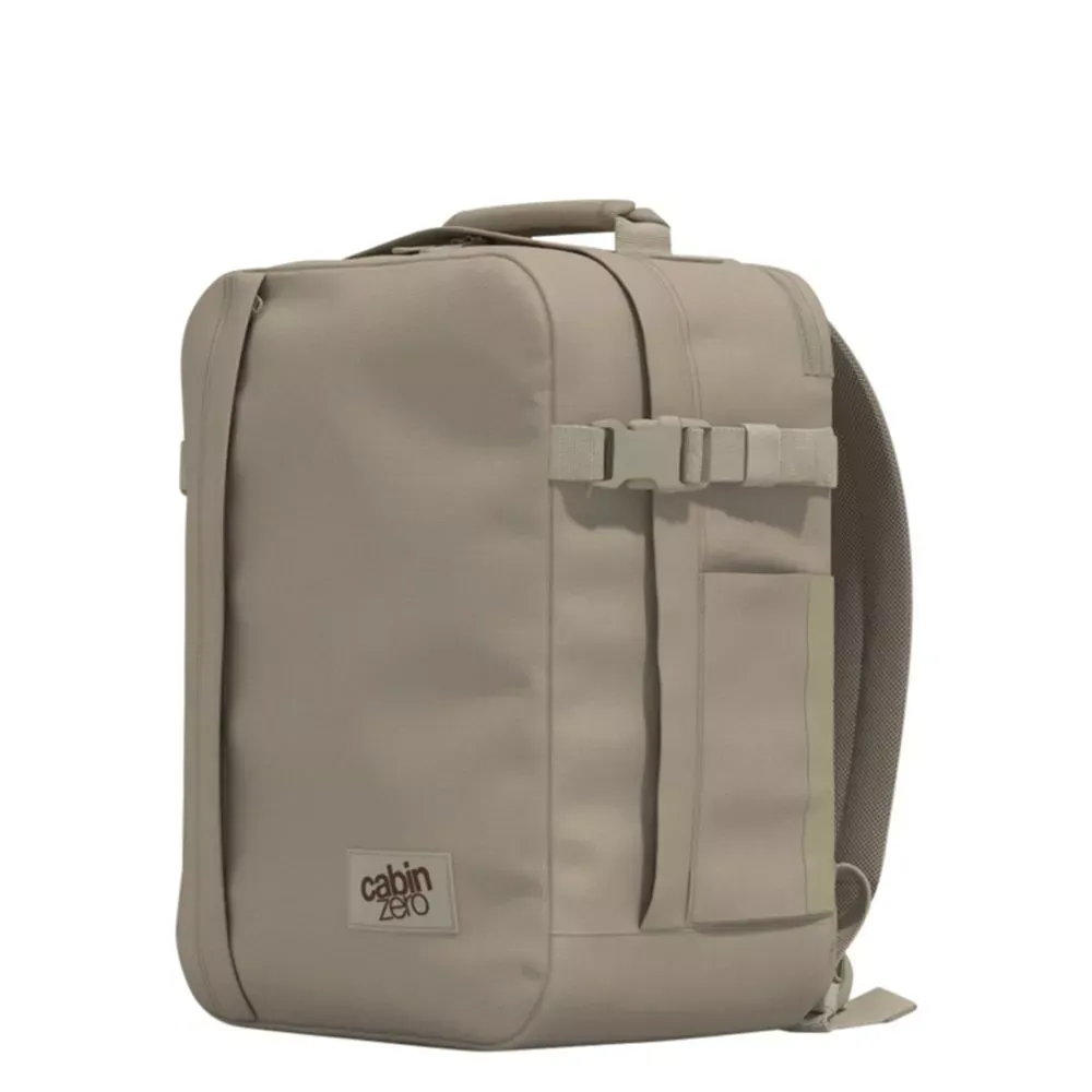 Mochila CabinZero Classic Tech 28L, vista de producto para viaje y cabina