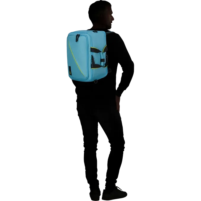 Mochila de cabina Take2Cabin American Tourister, vista principal, diseño urbano, bolsillos prácticos y formato cómodo