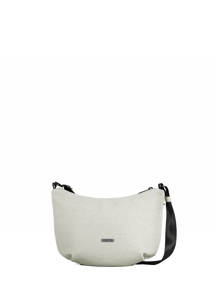 bolso bandolera Babau Jazz en acabado Delta Ivory, vista frontal para uso diario