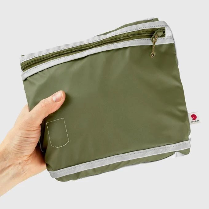 Mochila Fjallraven comparar-mochila--high-coast-totepack-7 resistente y funcional para uso diario