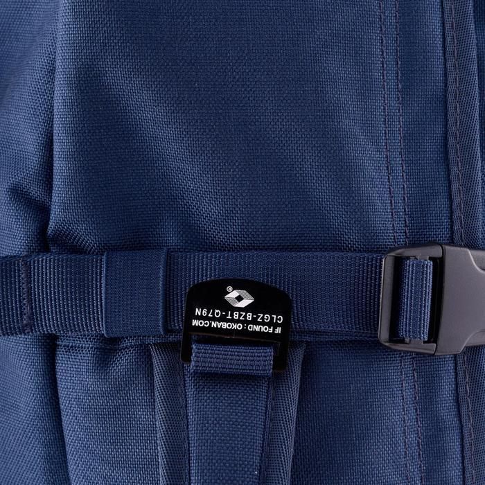Mochila CabinZero Military 44L Navy, vista de producto para viaje y cabina
