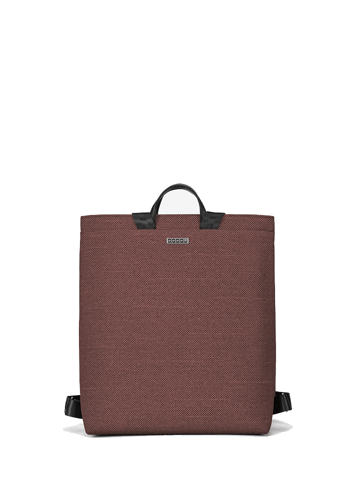 mochila Babau Boogie L en acabado Açai, vista frontal para uso diario