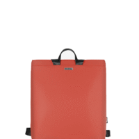 mochila Babau Boogie L en acabado Tomato, vista frontal para uso diario