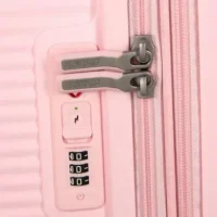 Maleta mediana Soundbox American Tourister, vista principal, carcasa rígida, ruedas 360° y diseño resistente