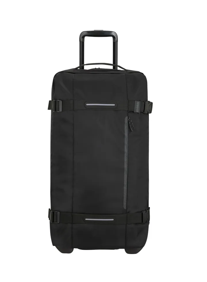 Bolsa de viaje American Tourister, detalle de ruedas, asas resistentes, formato flexible y espacio amplio