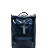 mochilas_rains_rolltop_rucksak_13320_spill.webp mochilas_rains_rolltop_rucksak_13320_spill.webp