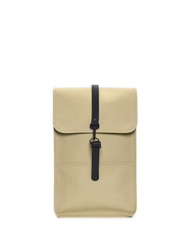 rains_mochila_backpack_barcelona_13000_3_fdd966b68fcdb269149e3ec1af1f103e.webp rains_mochila_backpack_barcelona_13000_3_fdd966b68fcdb269149e3ec1af1f103e.webp